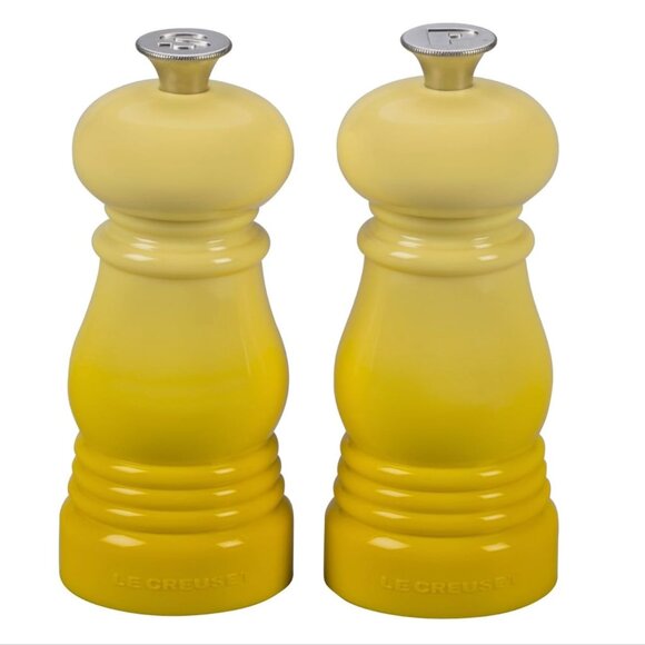 Le Creuset Mini Salt and Pepper Mill Set 12.5 cm Soleil Ombre Yellow Silver - Picture 5 of 6